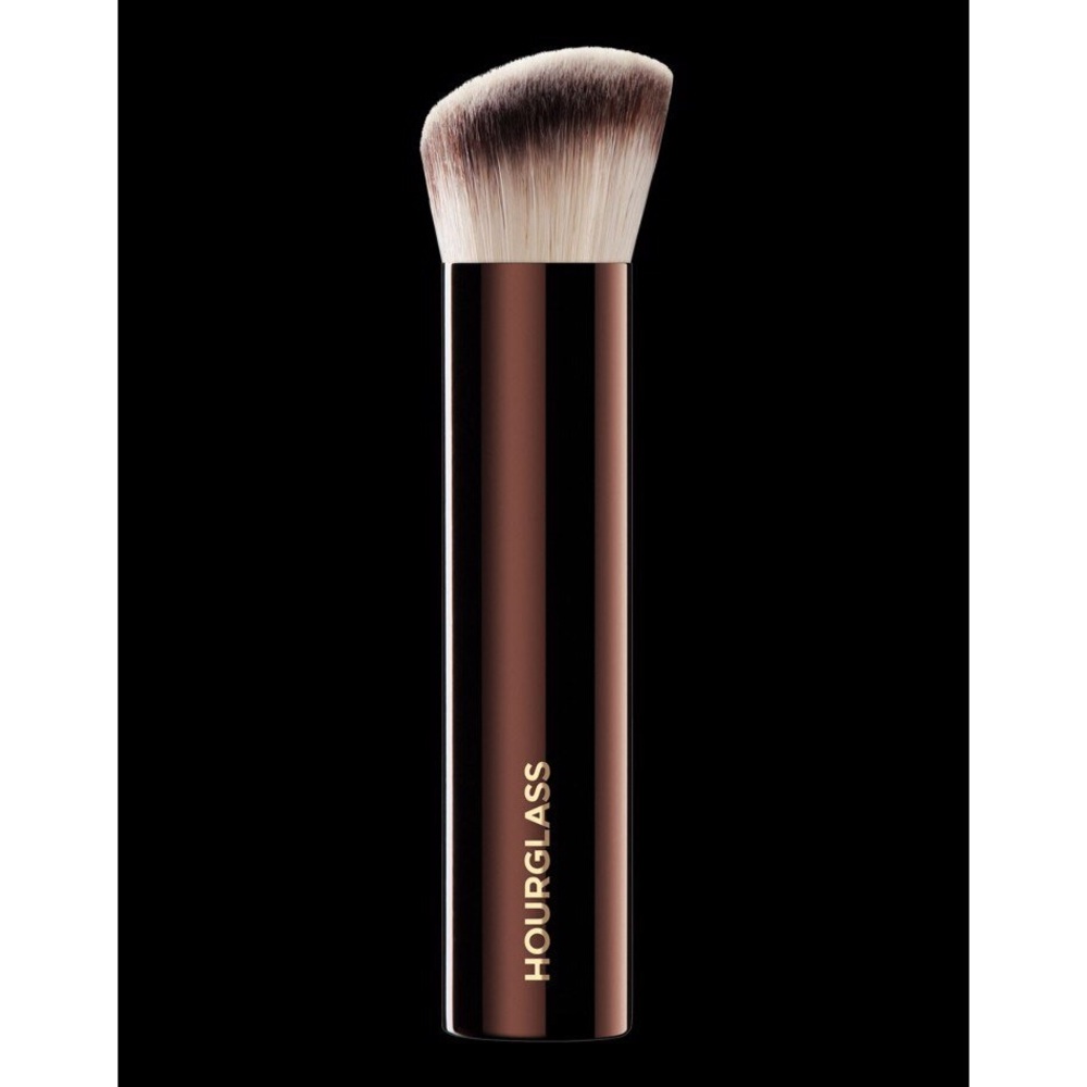 Hourglass Vanish Foundation Brush